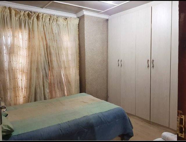 3 BEDROOM HOUSE FOR SALE IN BEVERLEY HILLS